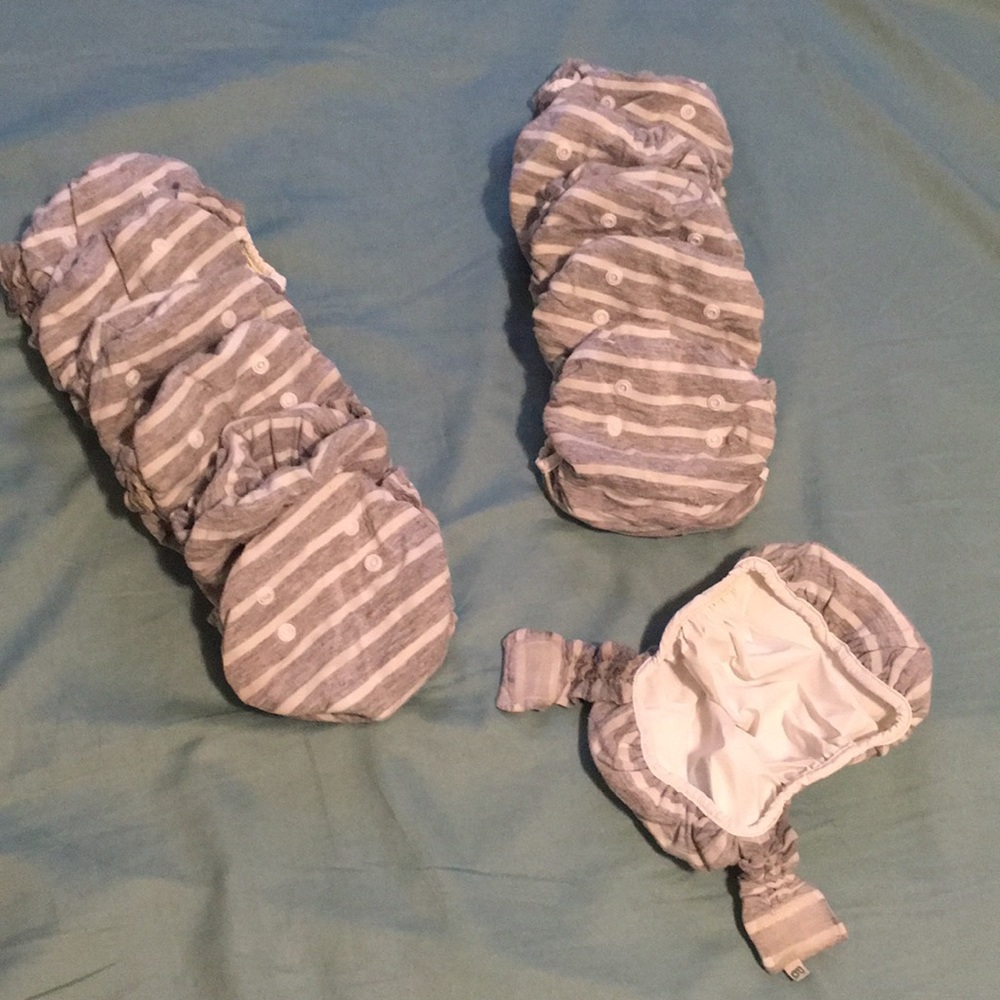 12 count size Newborn gDiapers
